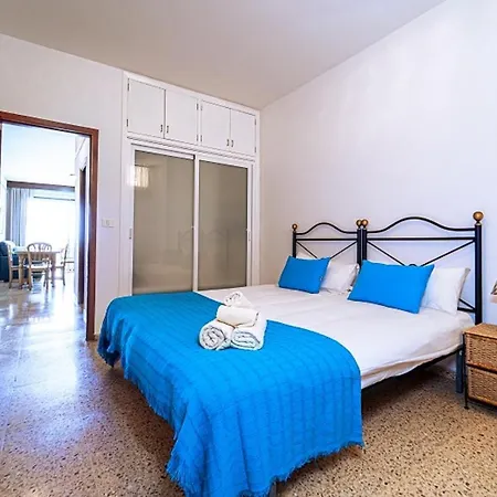 Lovely Apartament El Tejar Frontline